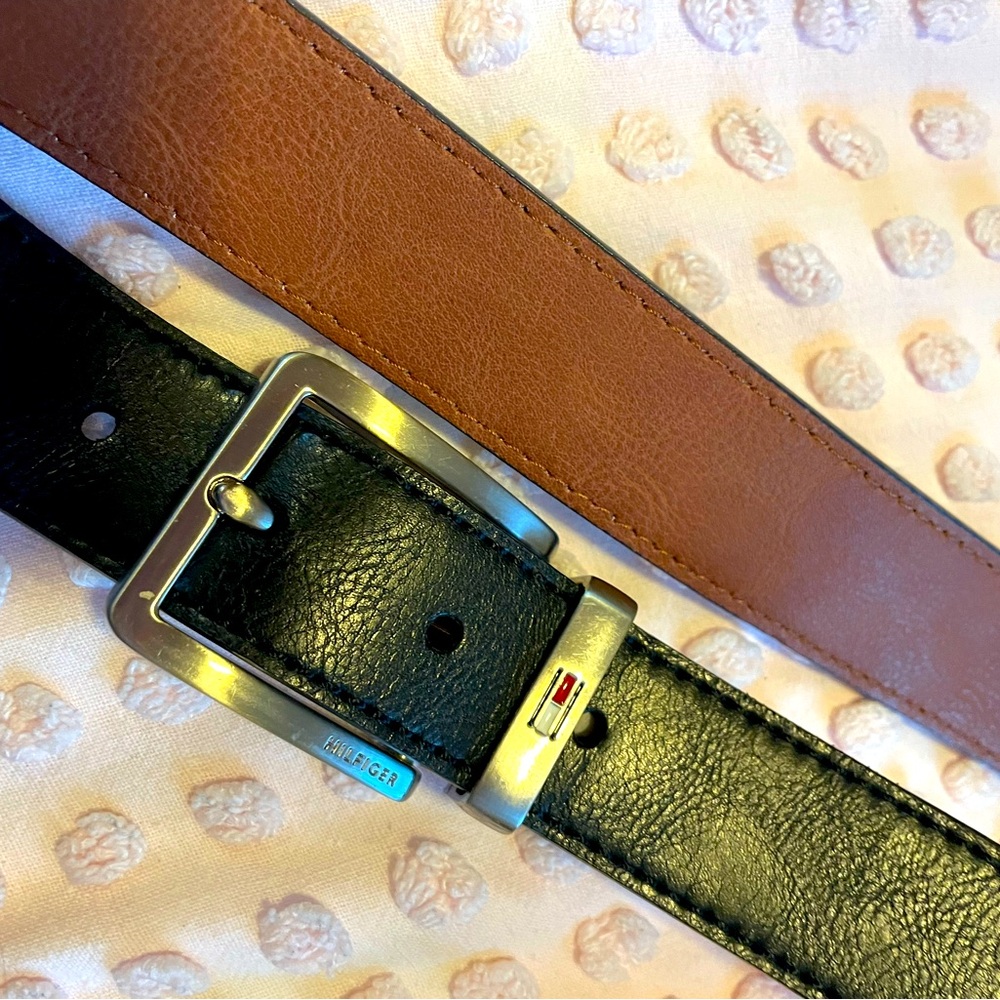Tommy Hilfiger belt reversible